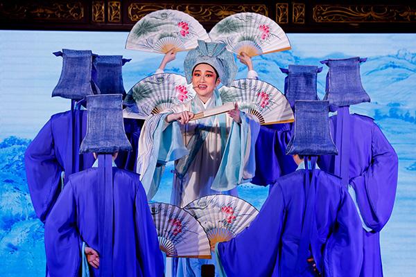 越劇小鎮(zhèn)最新動態(tài)，傳統(tǒng)魅力與現(xiàn)代風尚交融的時代篇章